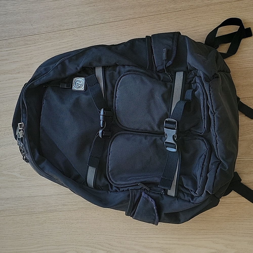 Lululemon Wet Coast Pack, black